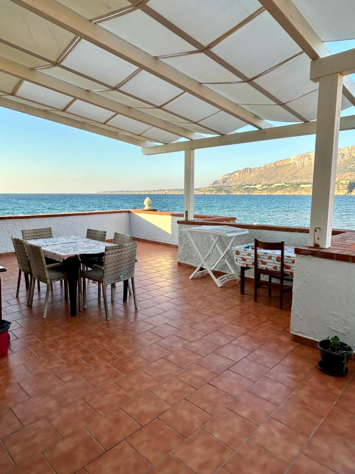 Willa Casa Vacanza Barbera - In Riva Al Mare Trappeto  Zewnętrze zdjęcie