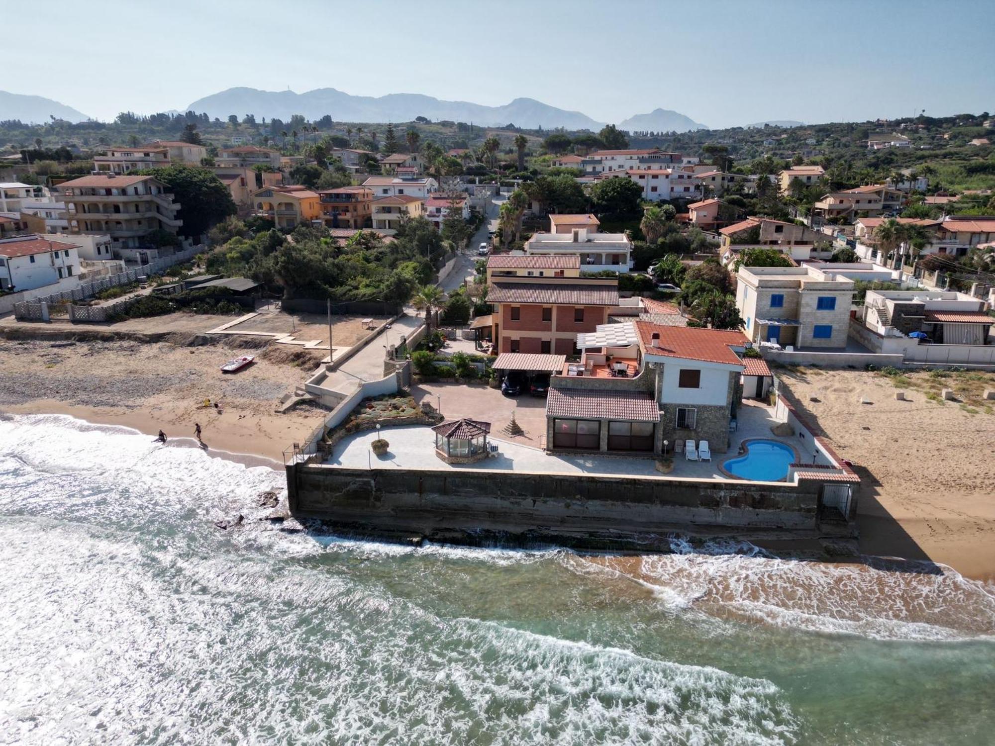 Willa Casa Vacanza Barbera - In Riva Al Mare Trappeto  Zewnętrze zdjęcie